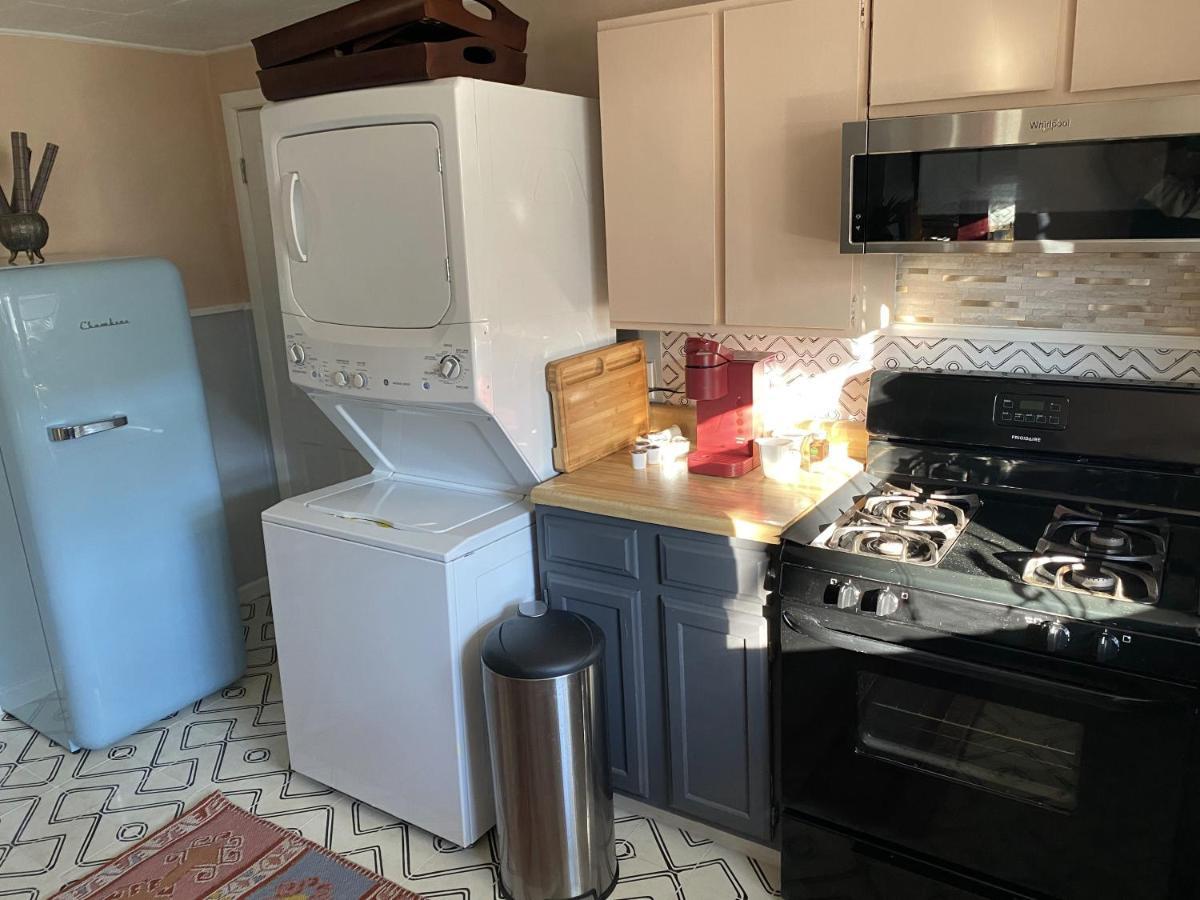 Boho-Chic Travel Pad - Unit 2 Apartment Bloomington Exterior photo